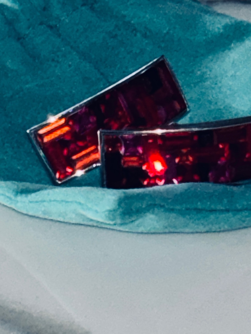 Robert Tateossian RT London Red Crystal Mosaic Curved Cufflinks - Picture 7 of 10